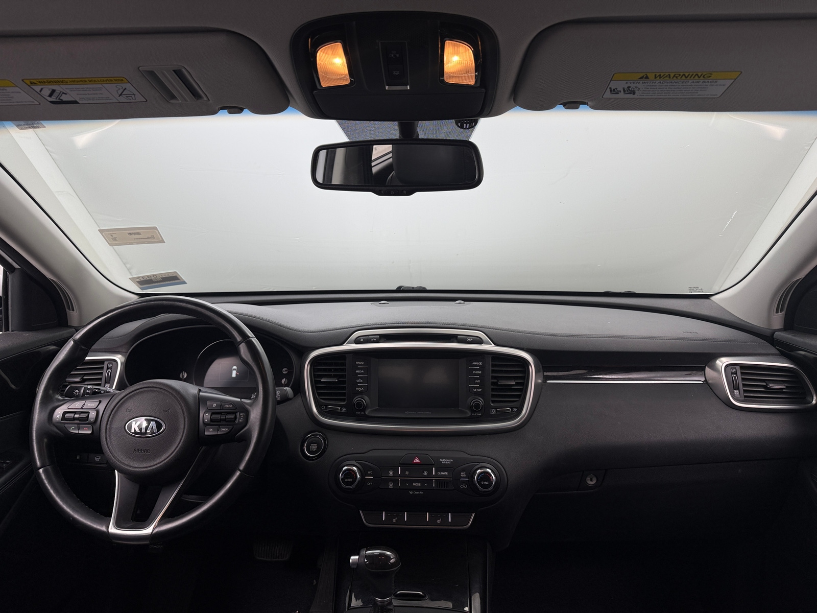 Thumbnail: 2017 Kia Sorento - 2