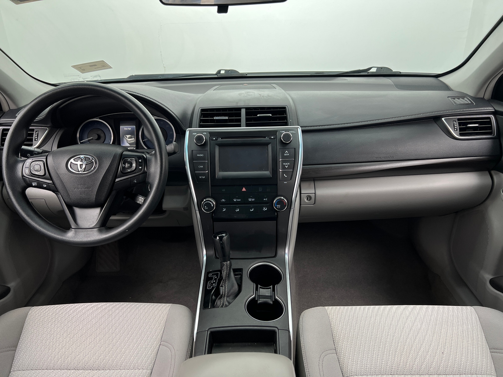 Thumbnail: 2017 Toyota Camry - 3