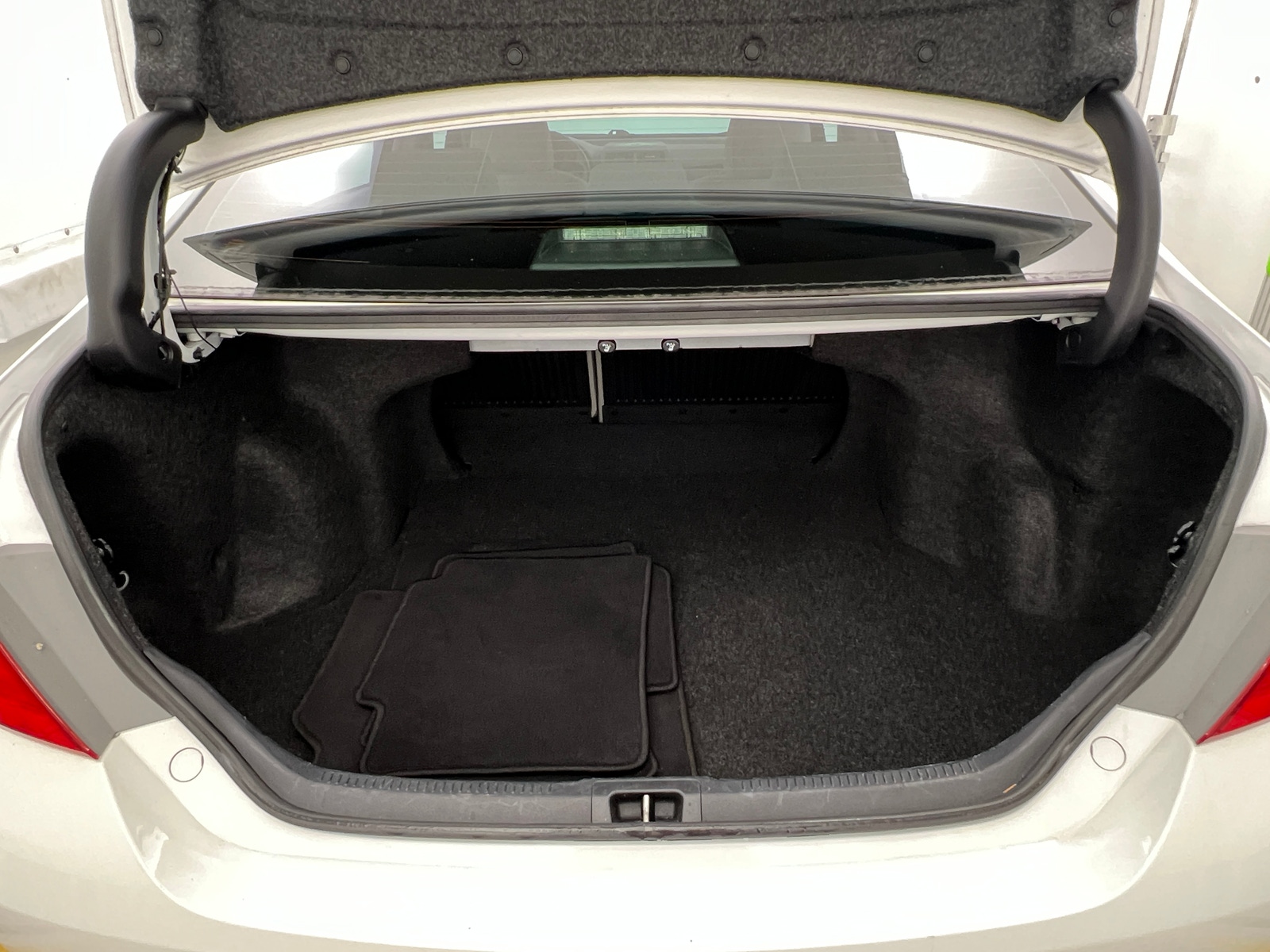 Thumbnail: 2017 Toyota Camry - 7