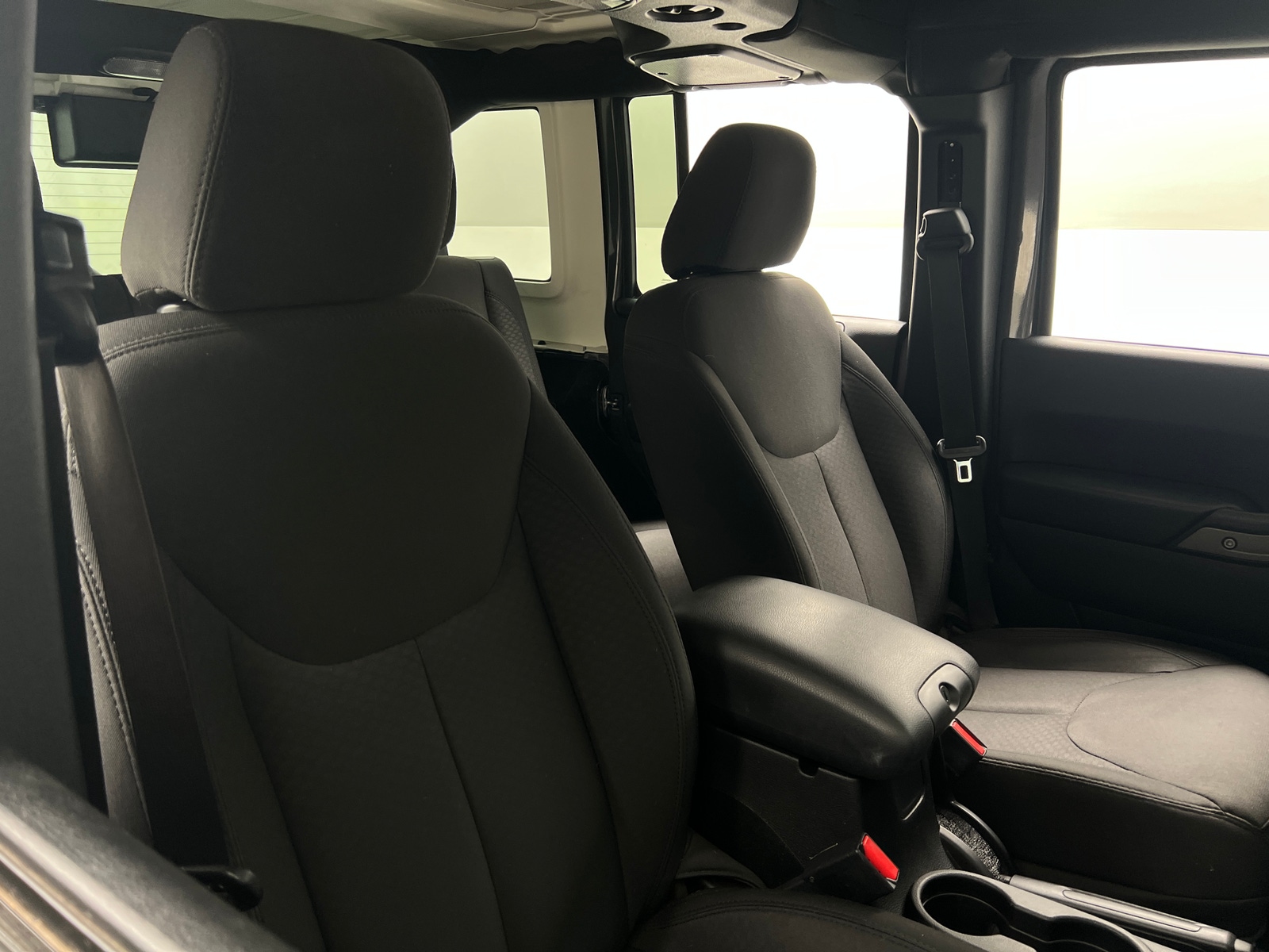 Thumbnail: 2017 Jeep Wrangler - 2