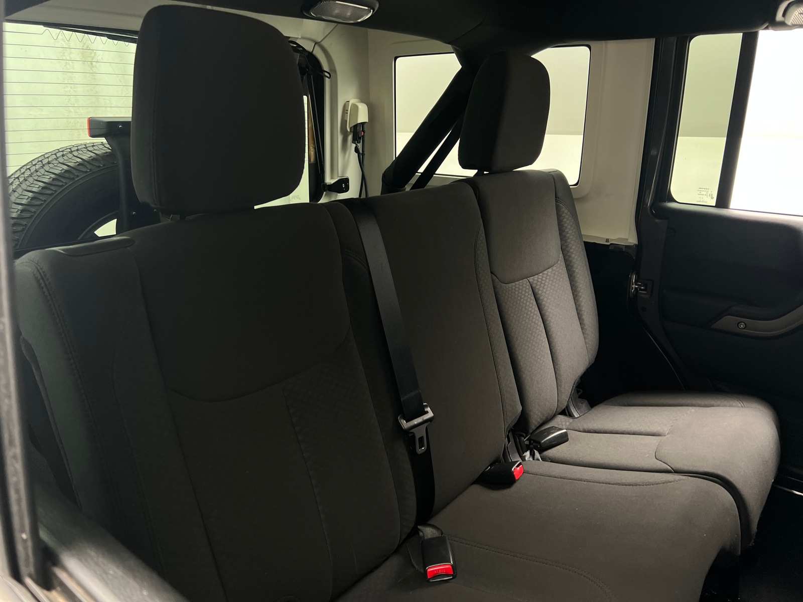 Thumbnail: 2017 Jeep Wrangler - 6