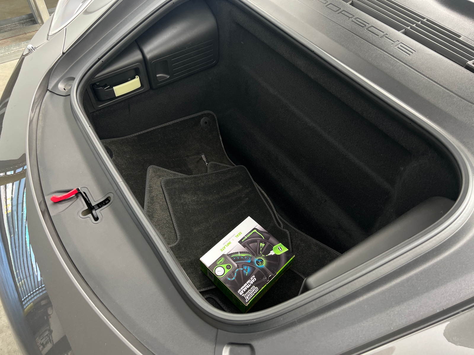 Thumbnail: 2012 Porsche 911 - 5