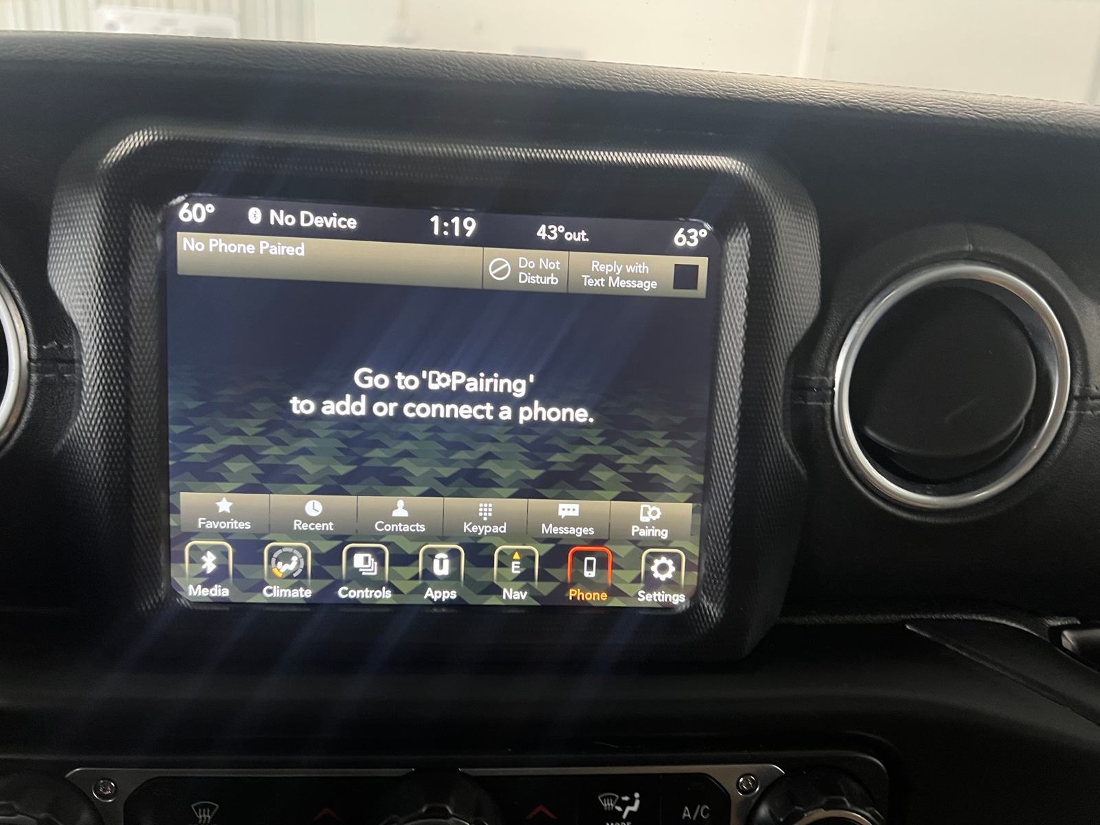 Thumbnail: 2018 Jeep Wrangler - 3