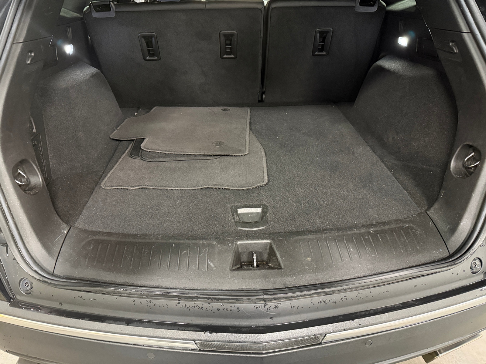 Thumbnail: 2022 Cadillac XT5 - 6