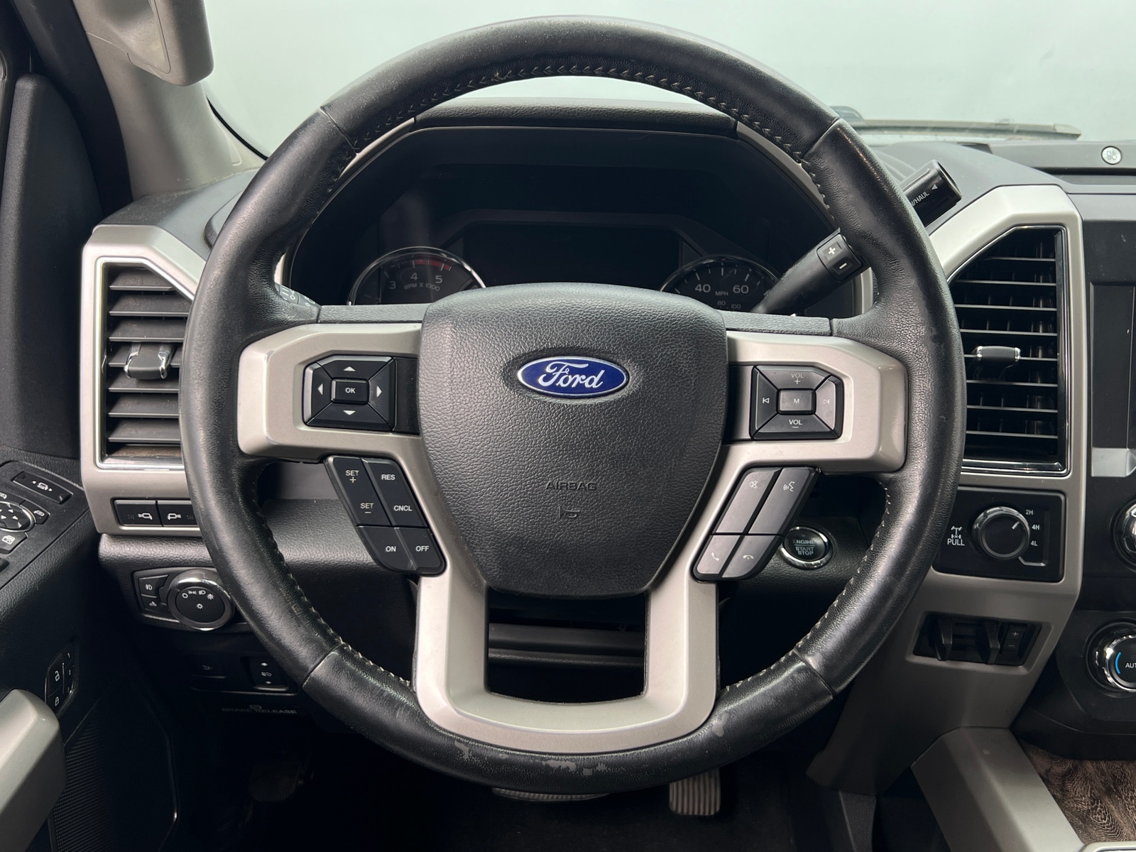 Thumbnail: 2019 Ford Econoline - 4