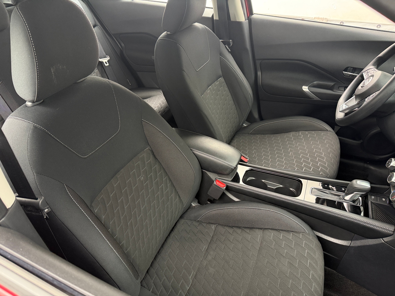 Thumbnail: 2023 Nissan Kicks - 2