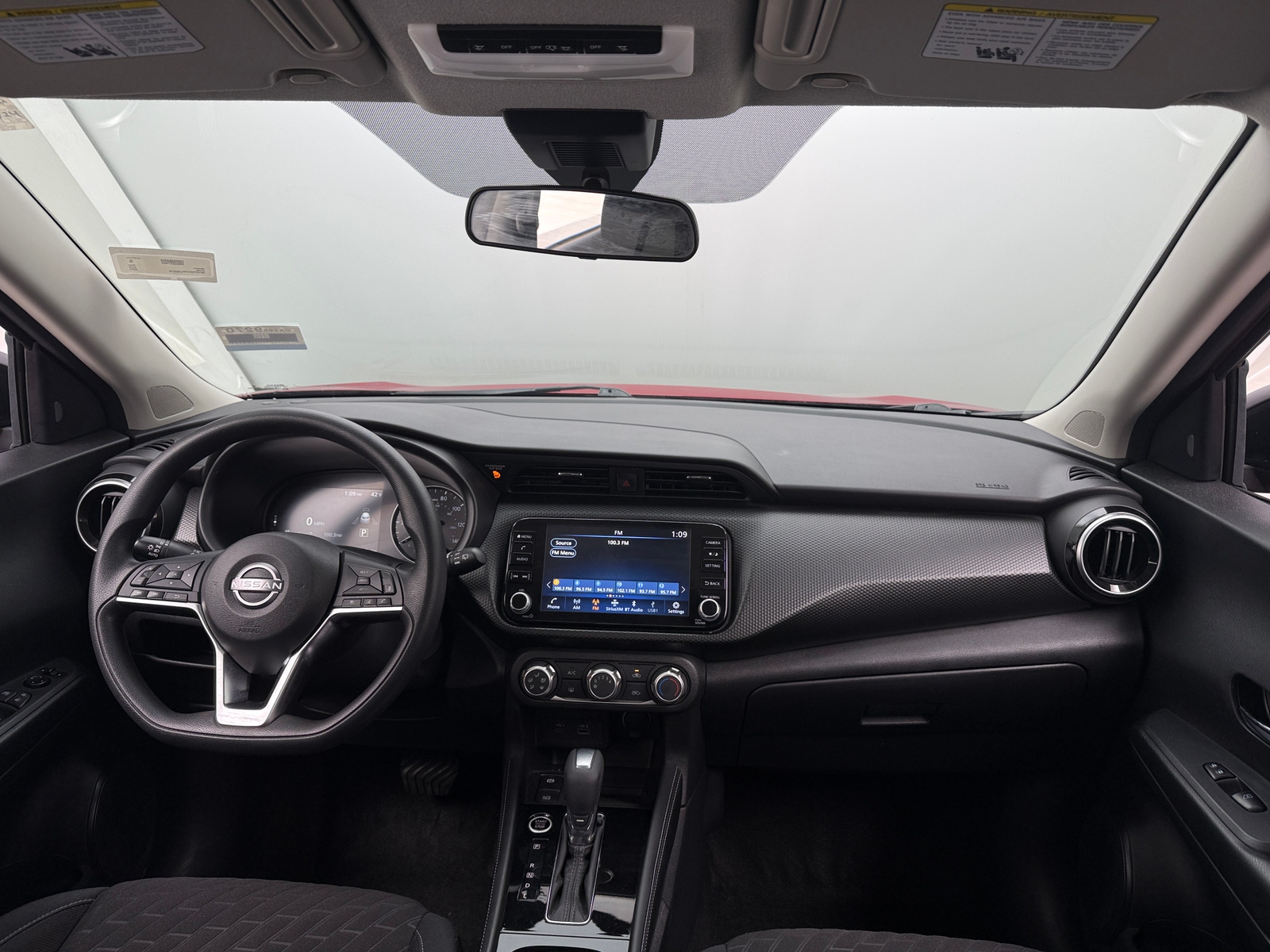 Thumbnail: 2023 Nissan Kicks - 3