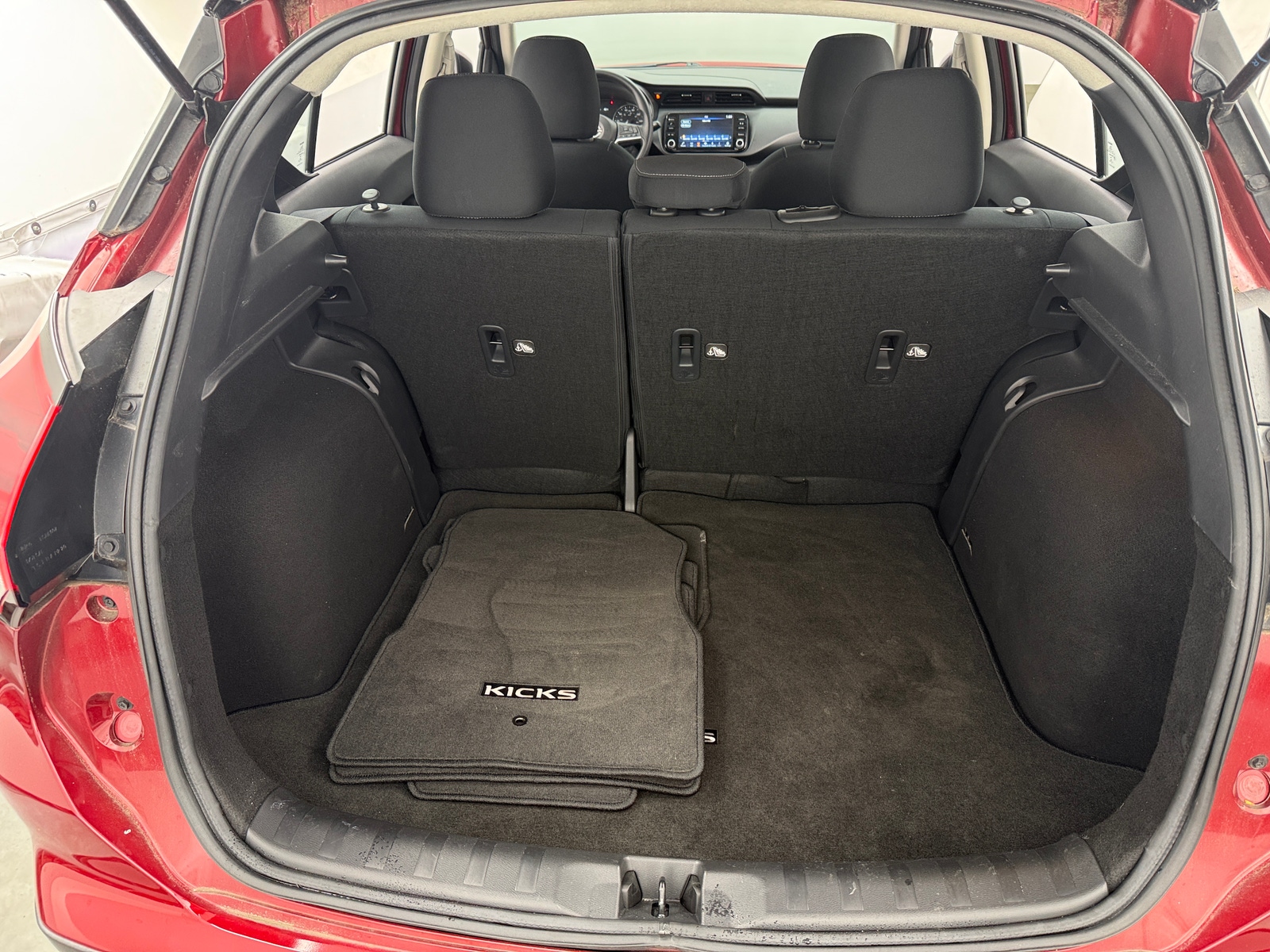 Thumbnail: 2023 Nissan Kicks - 7