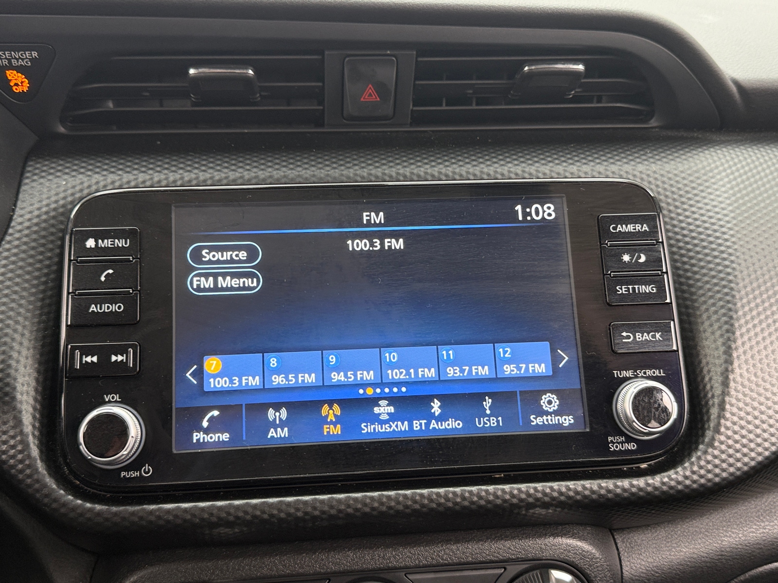 Thumbnail: 2023 Nissan Kicks - 4