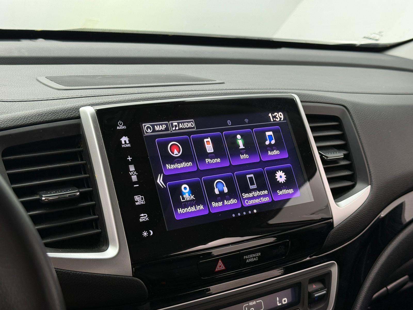 Thumbnail: 2018 Honda Pilot - 3