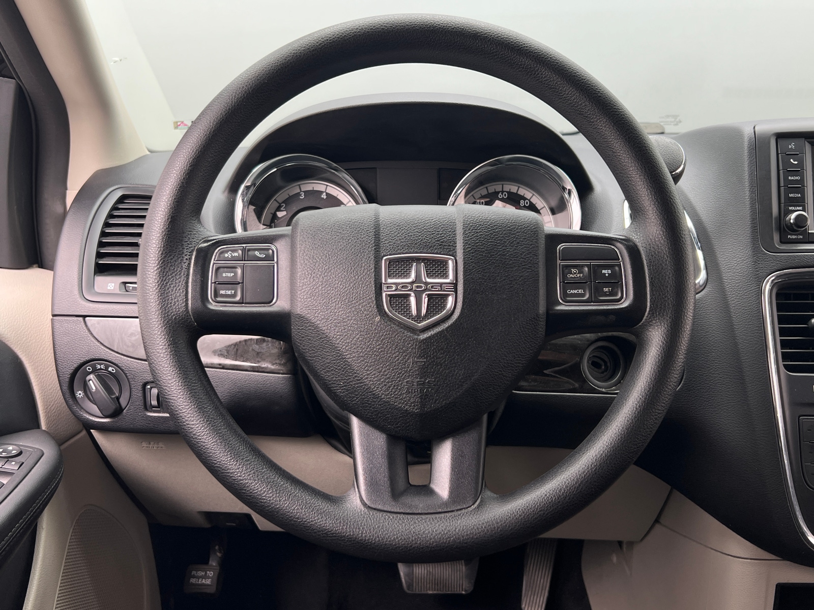 Thumbnail: 2018 Dodge Grand Caravan - 5