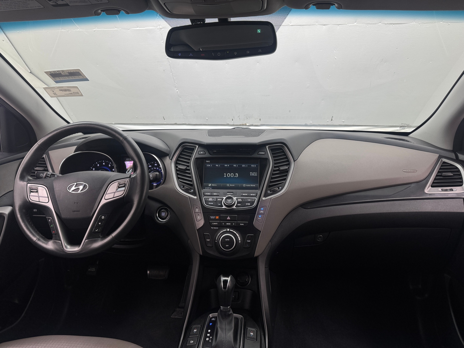 Thumbnail: 2016 Hyundai Santa Fe - 3