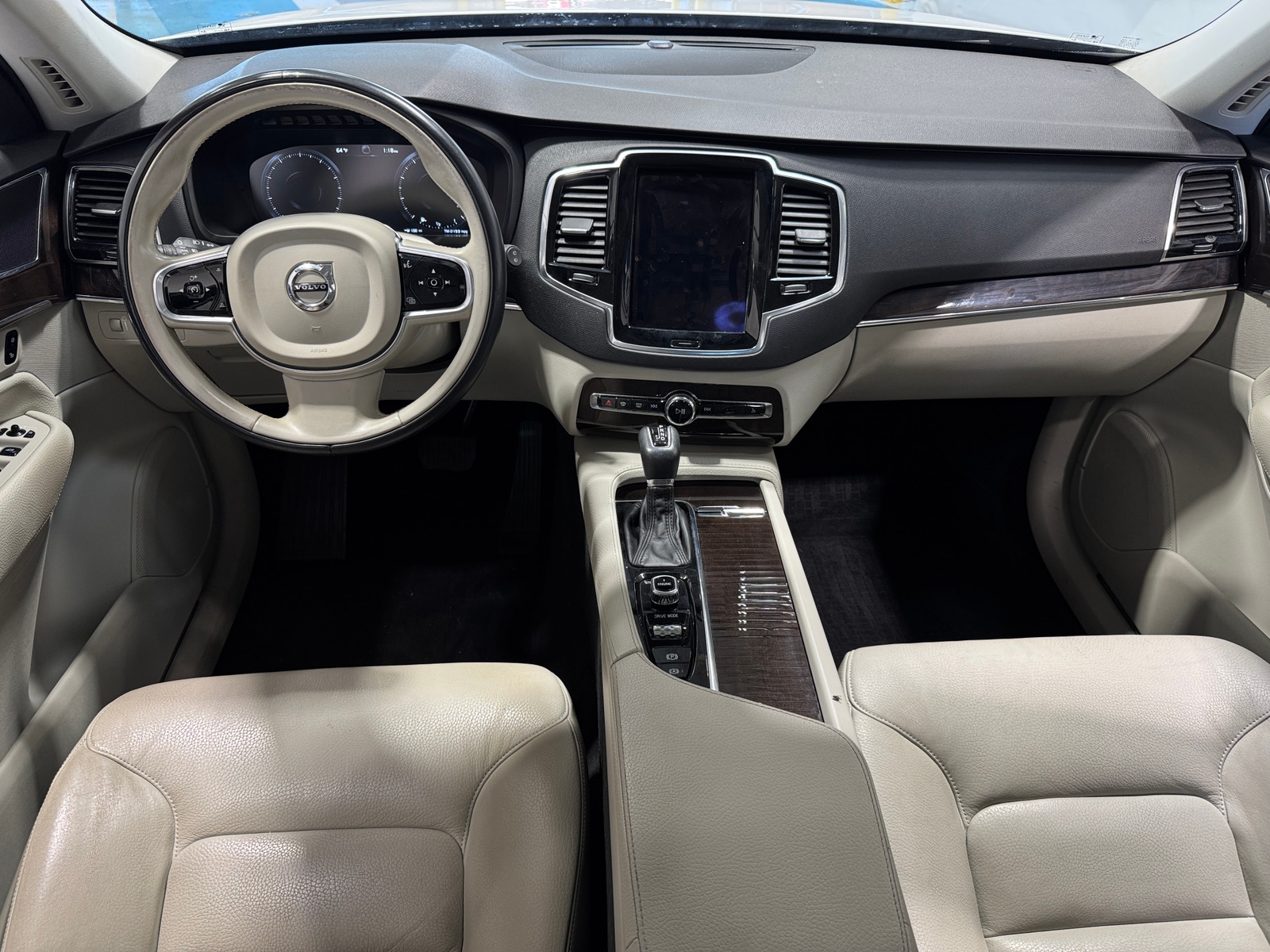 Thumbnail: 2017 Volvo XC90 - 2