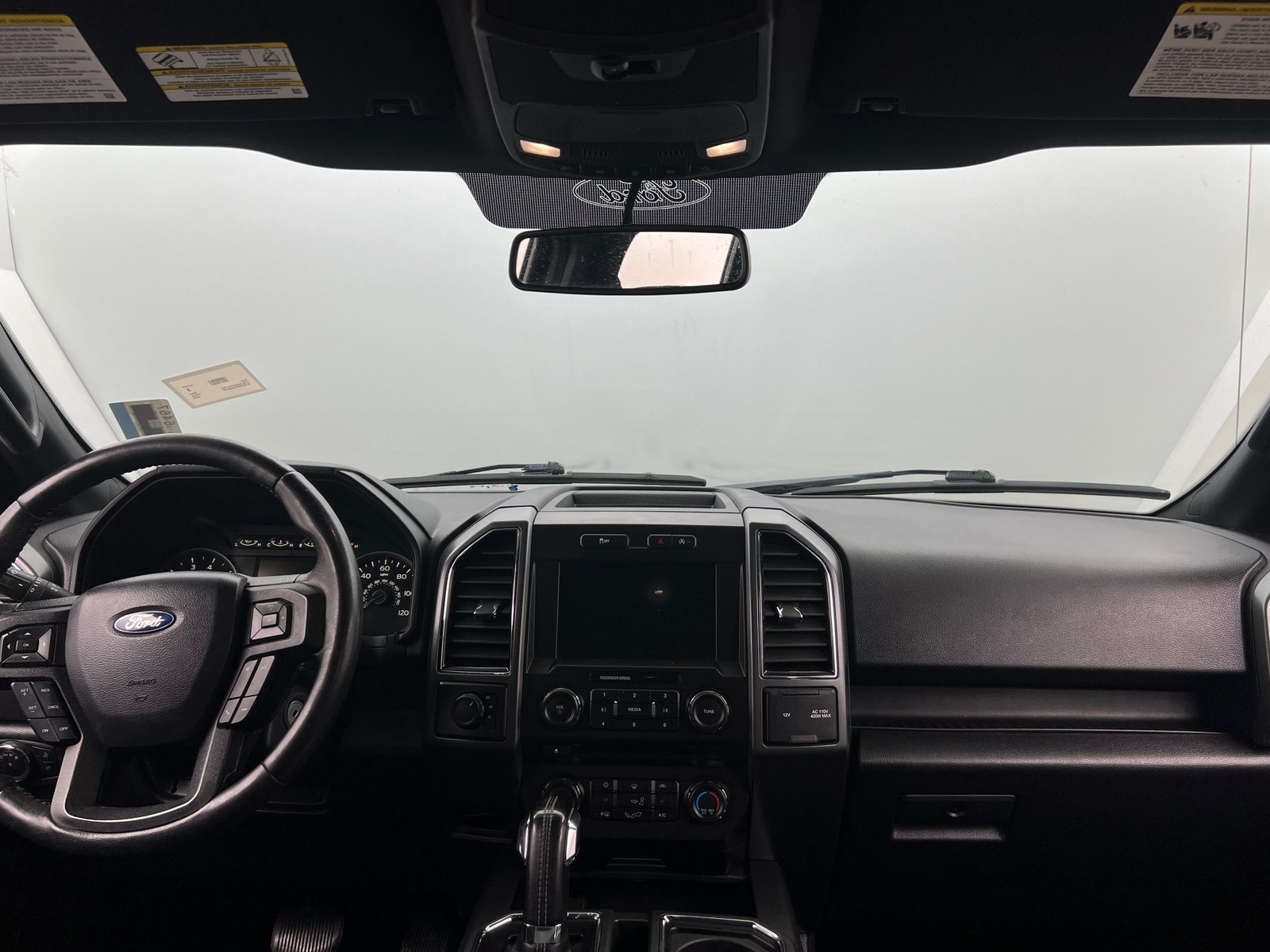 Thumbnail: 2018 Ford Econoline - 3