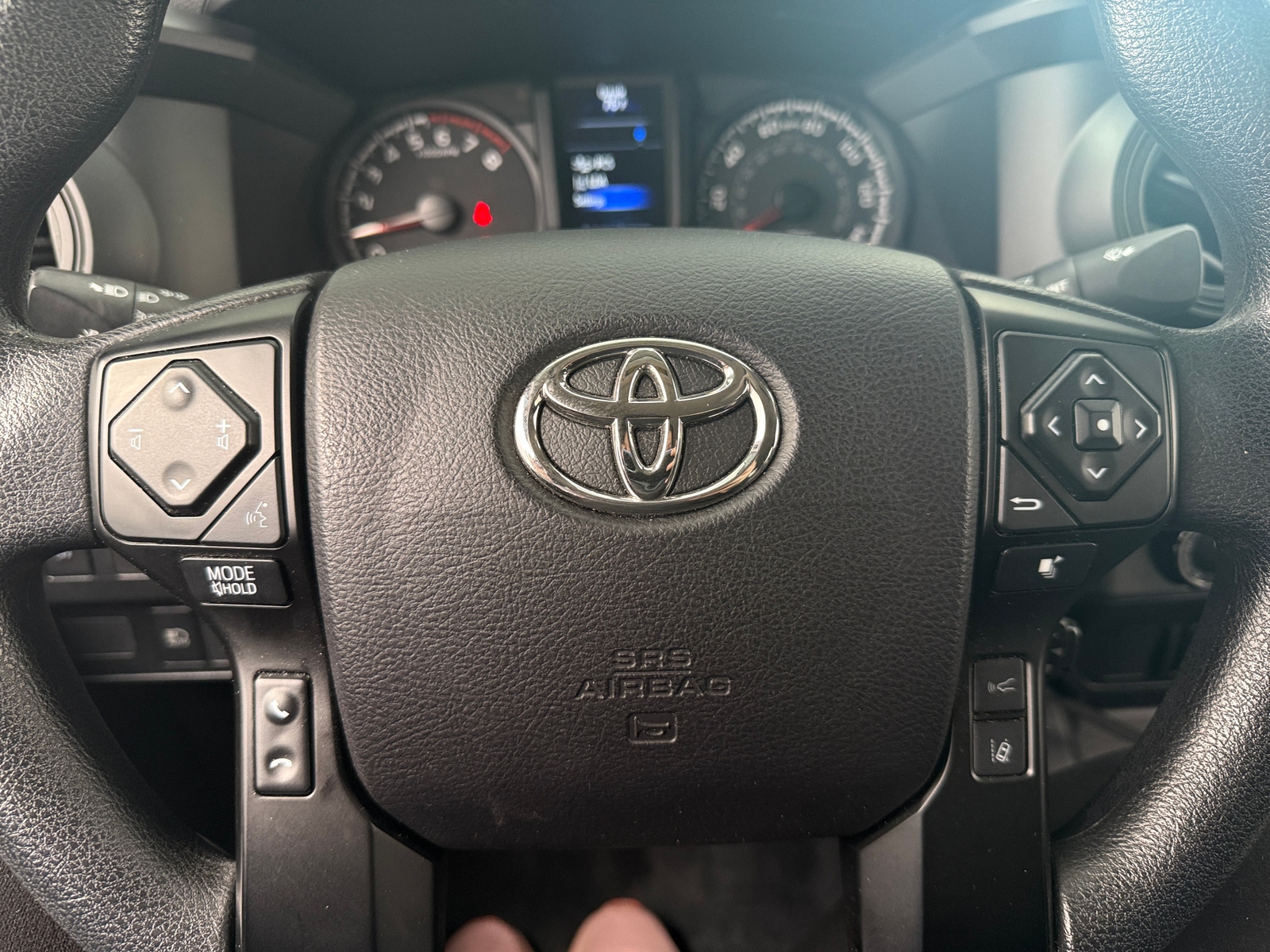 Thumbnail: 2022 Toyota Tacoma - 5