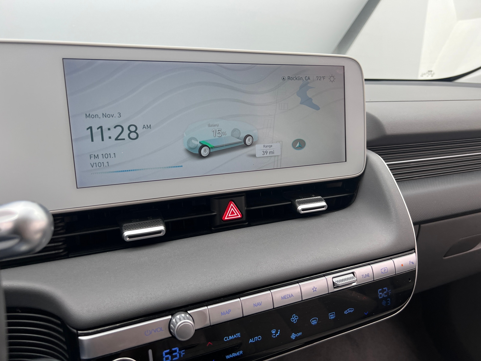 Thumbnail: 2023 Hyundai Ioniq 5 - 3