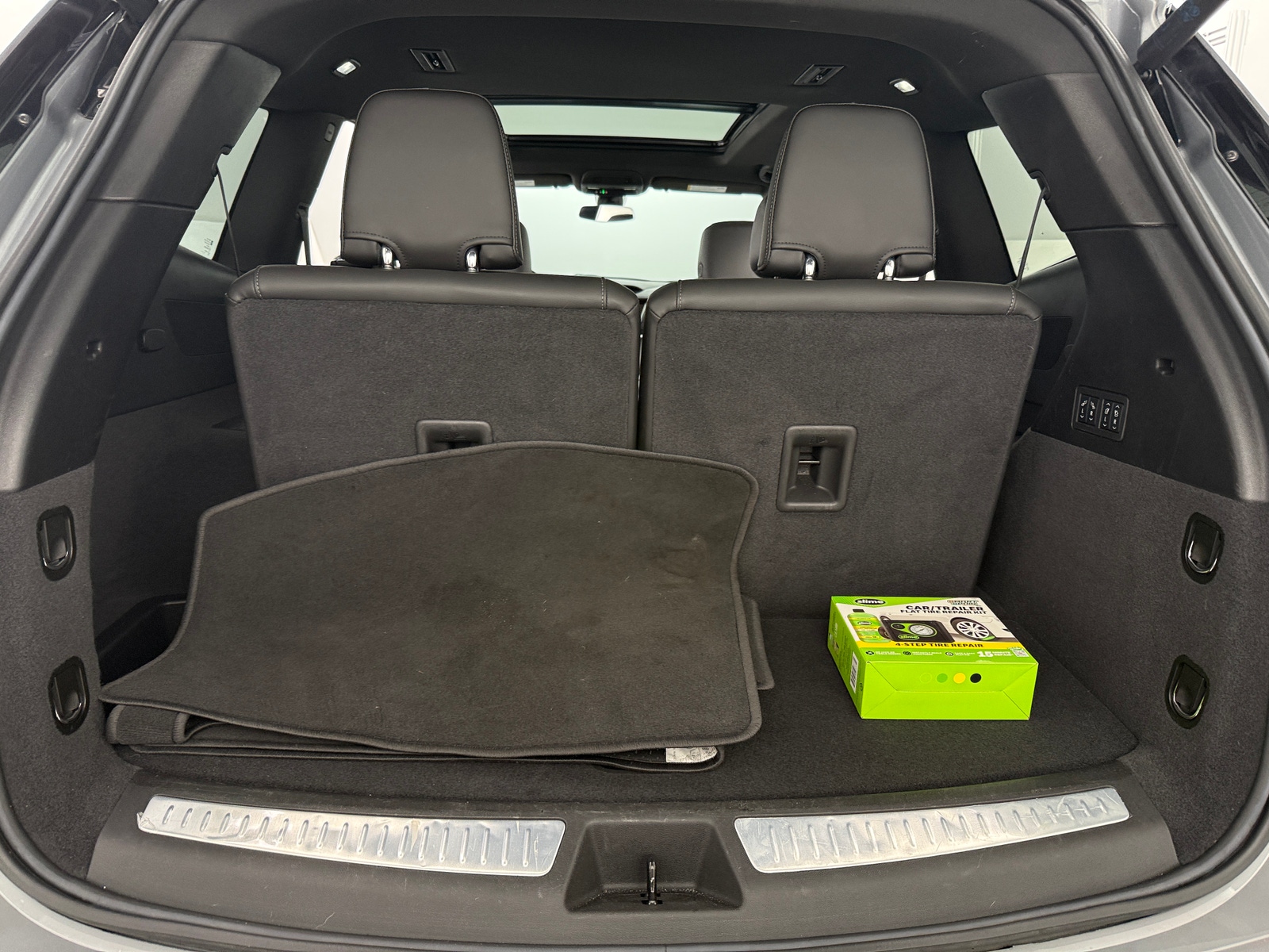 Thumbnail: 2025 Cadillac XT6 - 6