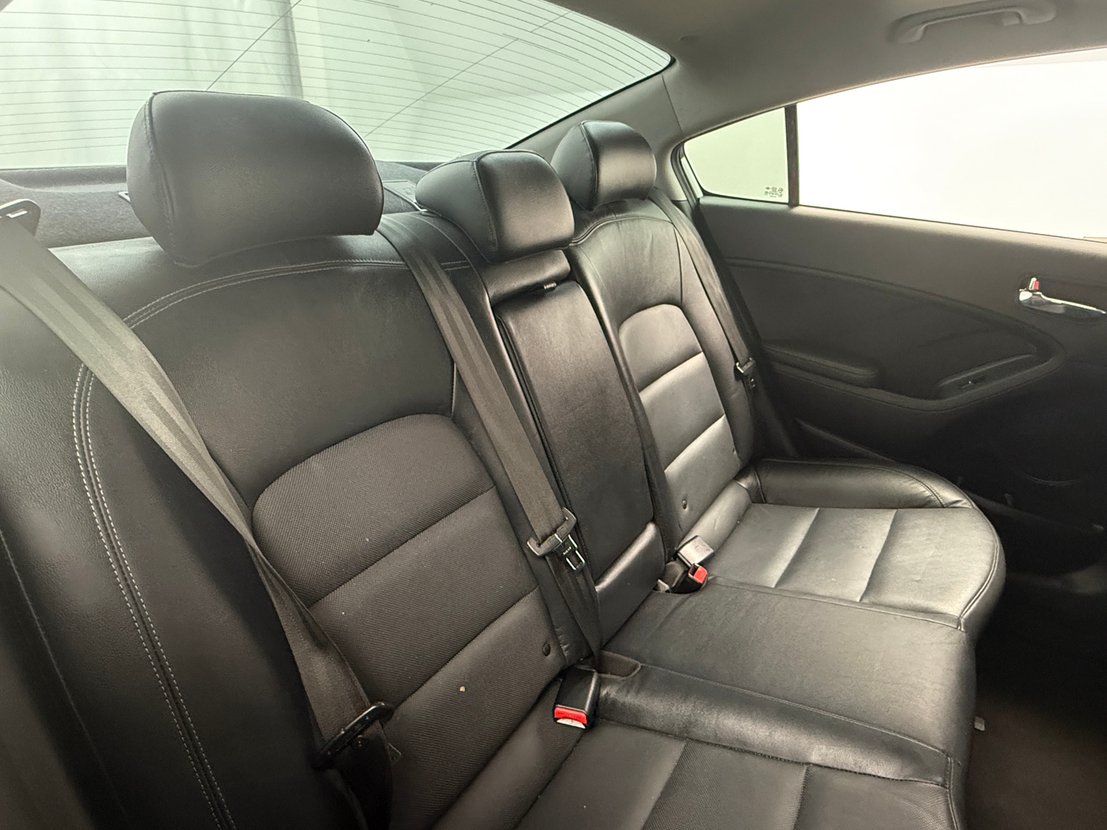 Thumbnail: 2016 Kia Forte - 5