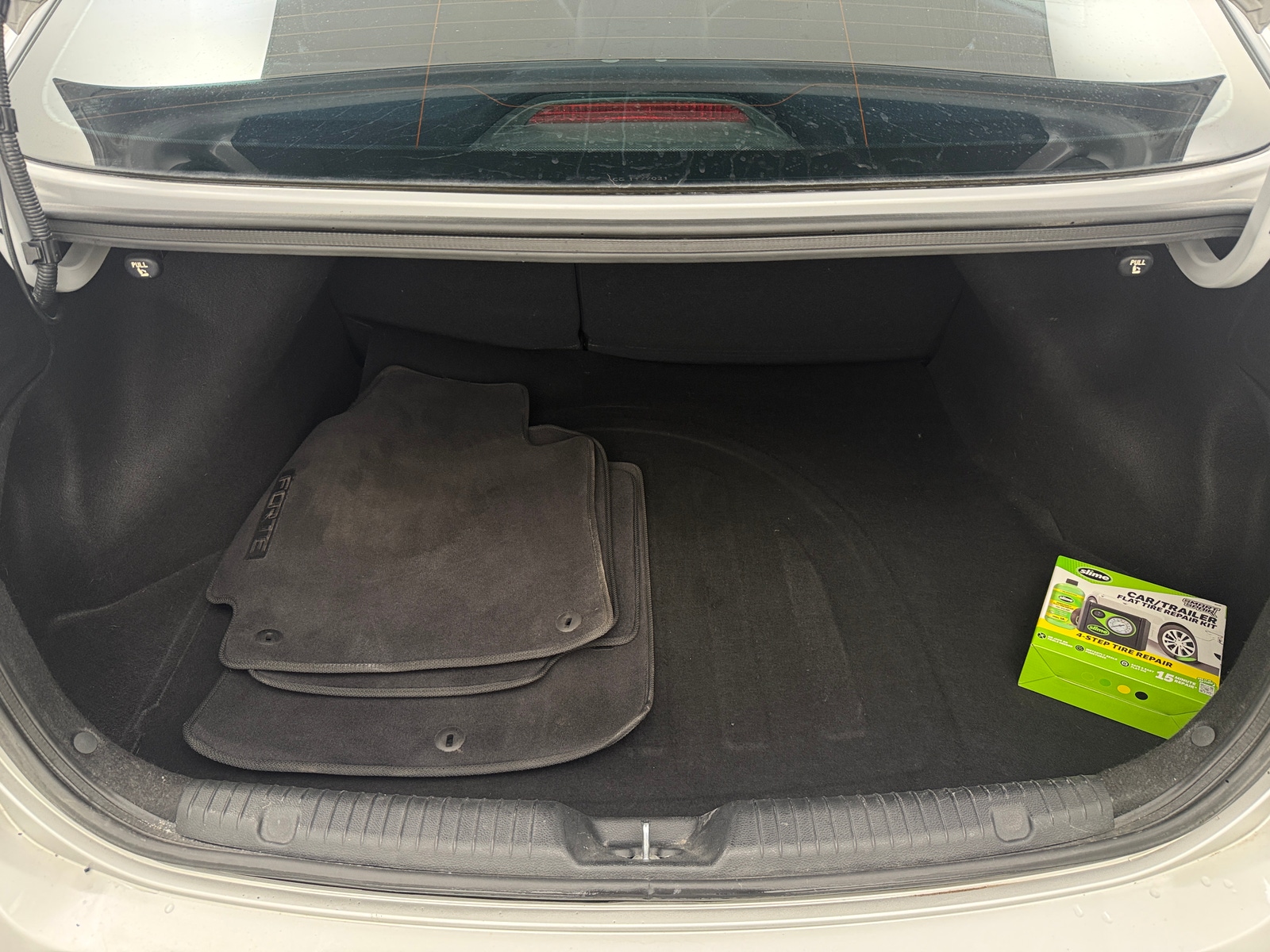 Thumbnail: 2016 Kia Forte - 6