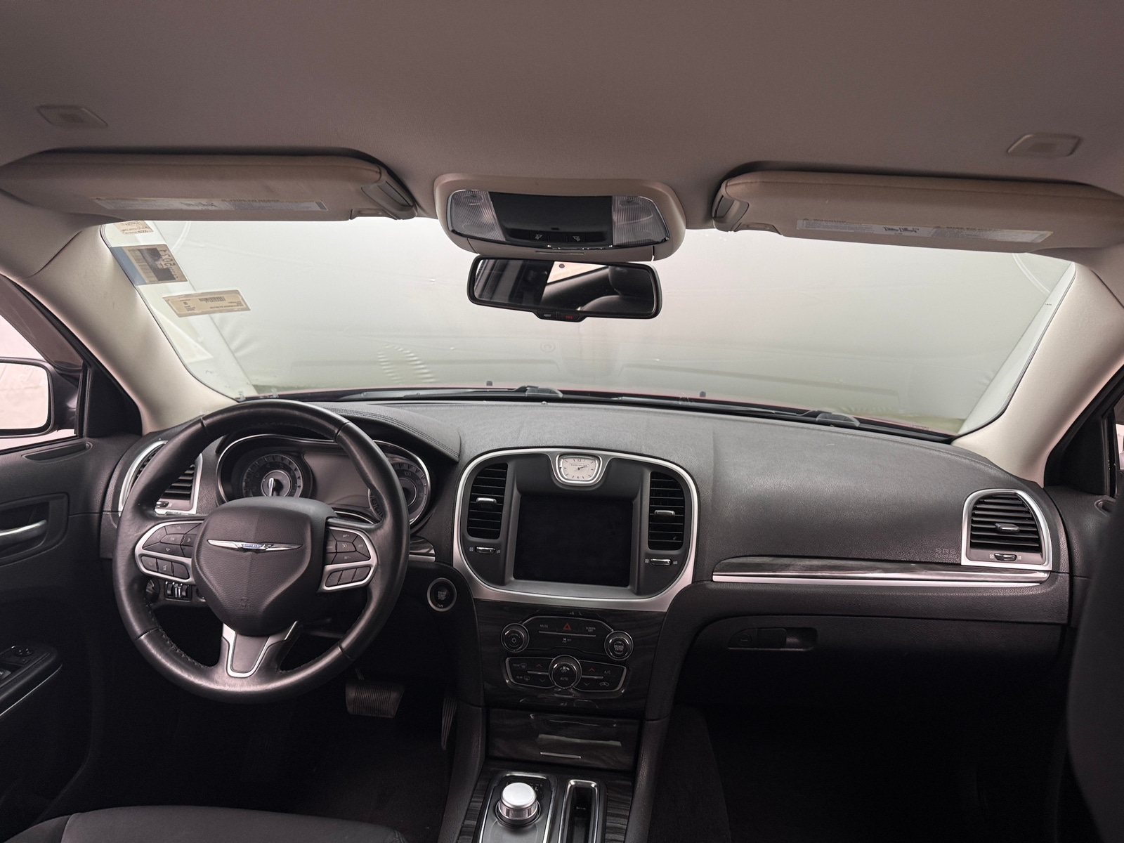 Thumbnail: 2020 Chrysler 300 - 3