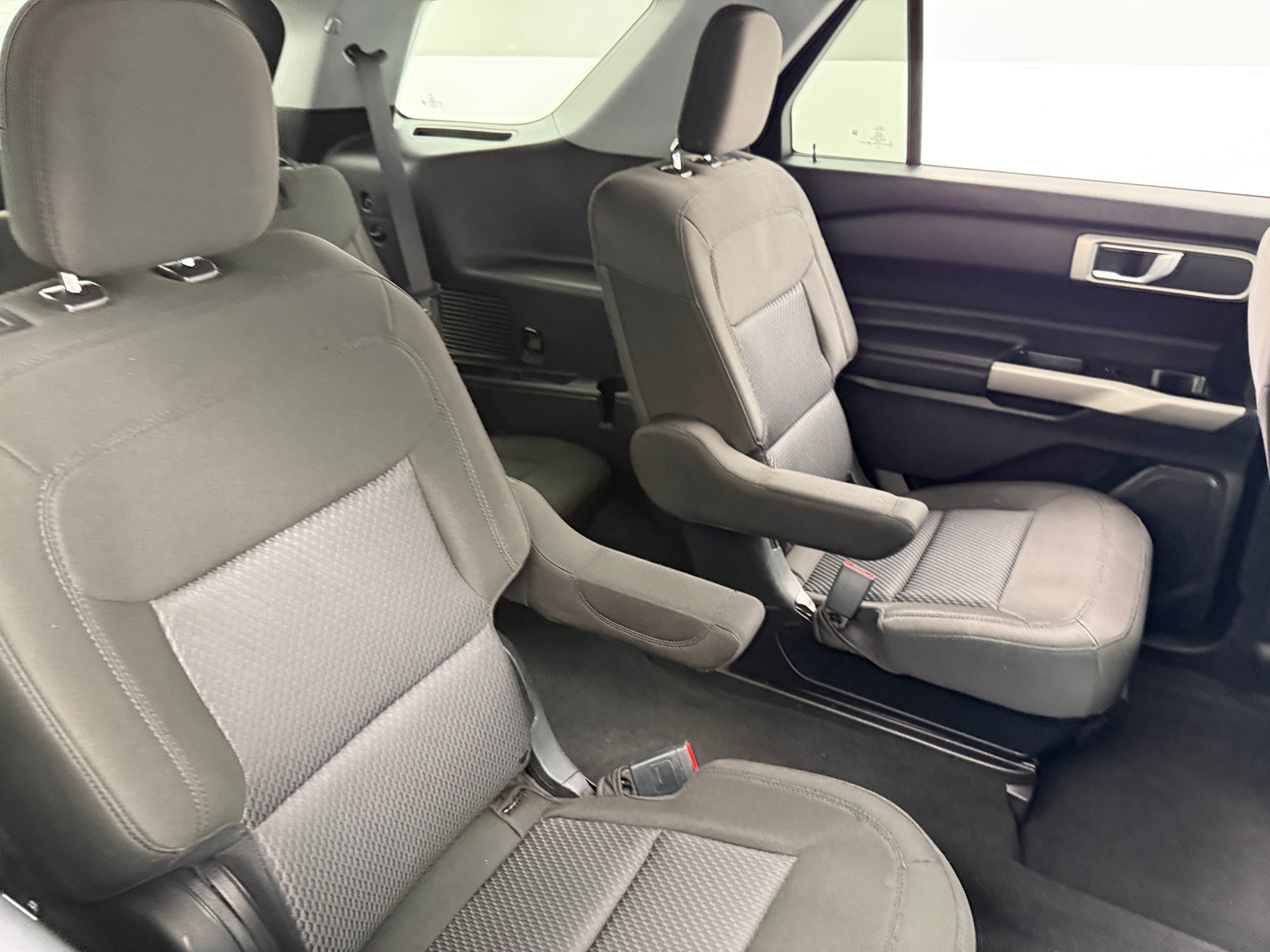 Thumbnail: 2022 Ford Explorer - 6