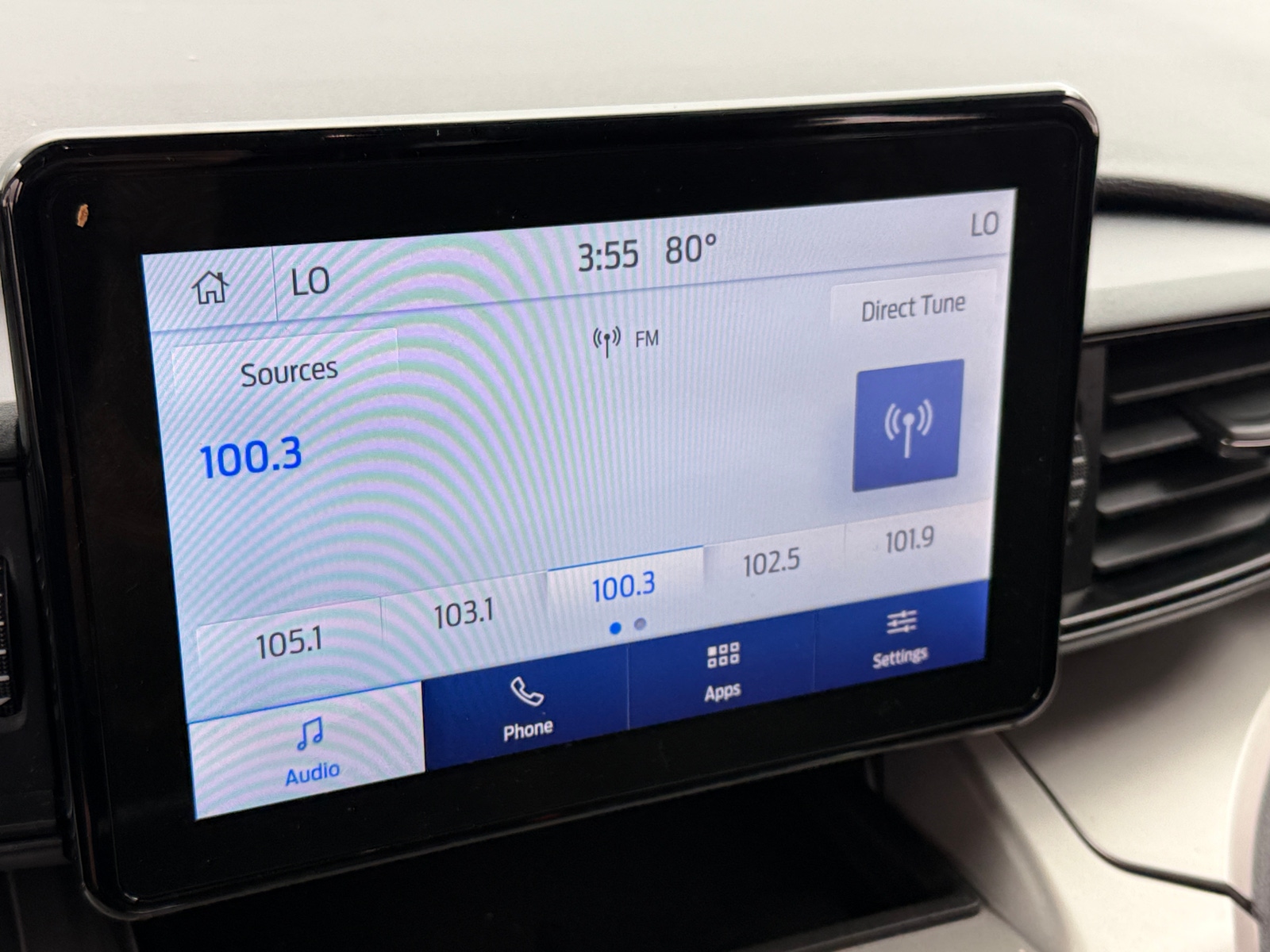 Thumbnail: 2022 Ford Explorer - 4