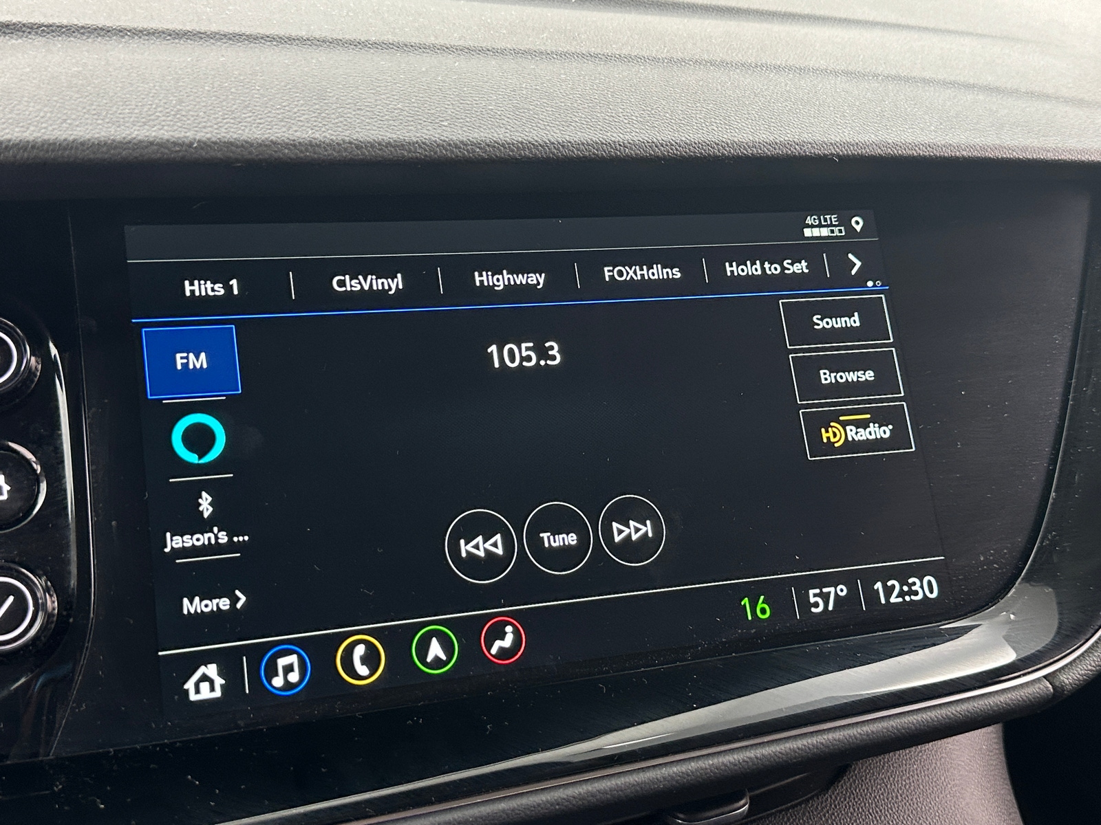 Thumbnail: 2022 Buick Envision - 3