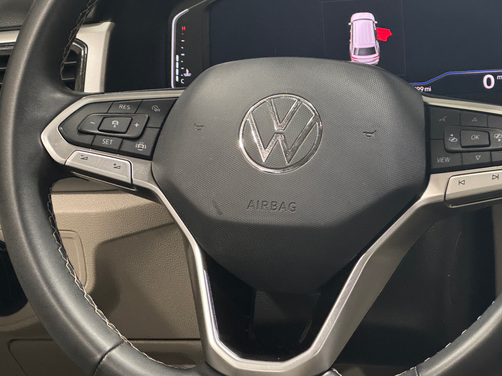 Thumbnail: 2022 Volkswagen Atlas - 4