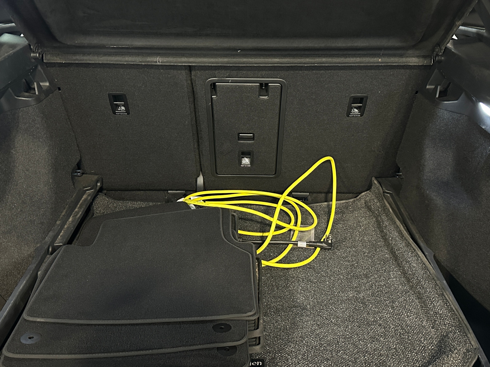 Thumbnail: 2021 Volkswagen ID.4 - 6