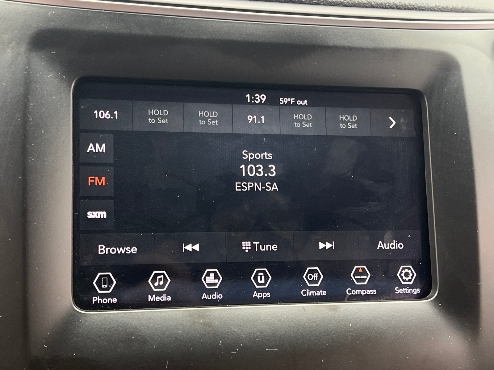 Thumbnail: 2019 Jeep Cherokee - 4