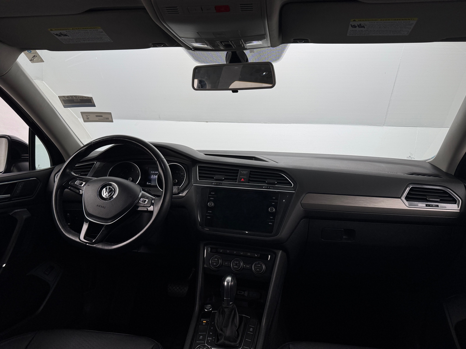 Thumbnail: 2018 Volkswagen Tiguan - 2