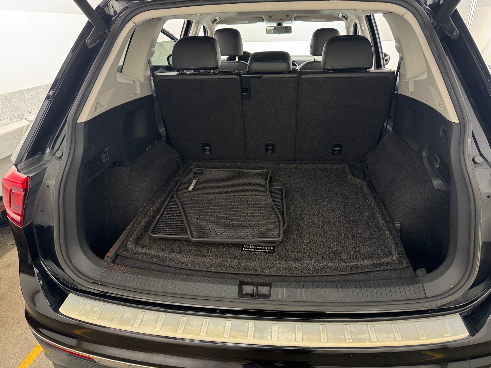 Thumbnail: 2018 Volkswagen Tiguan - 6