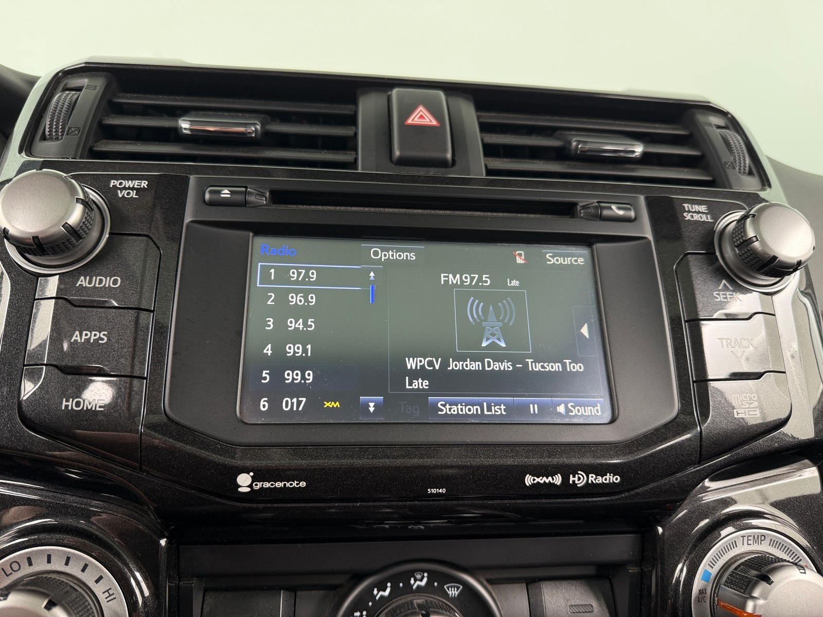 Thumbnail: 2018 Toyota 4Runner - 3