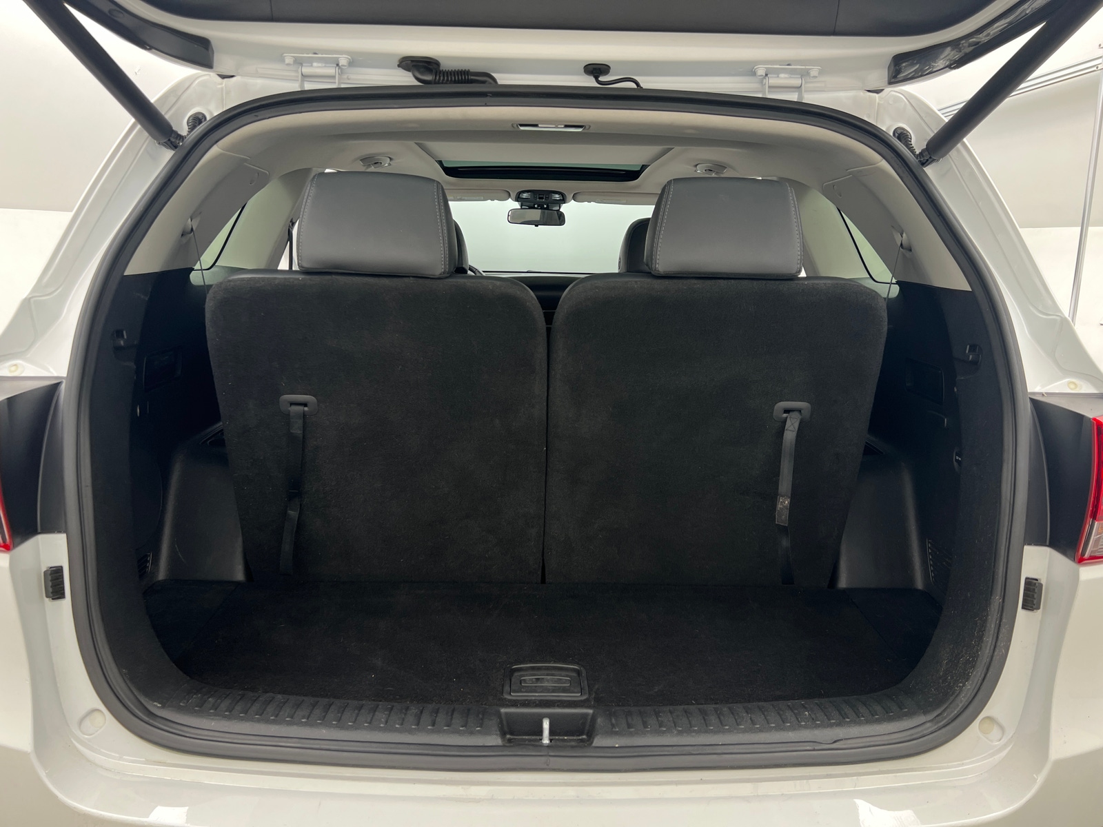 Thumbnail: 2019 Kia Sorento - 6