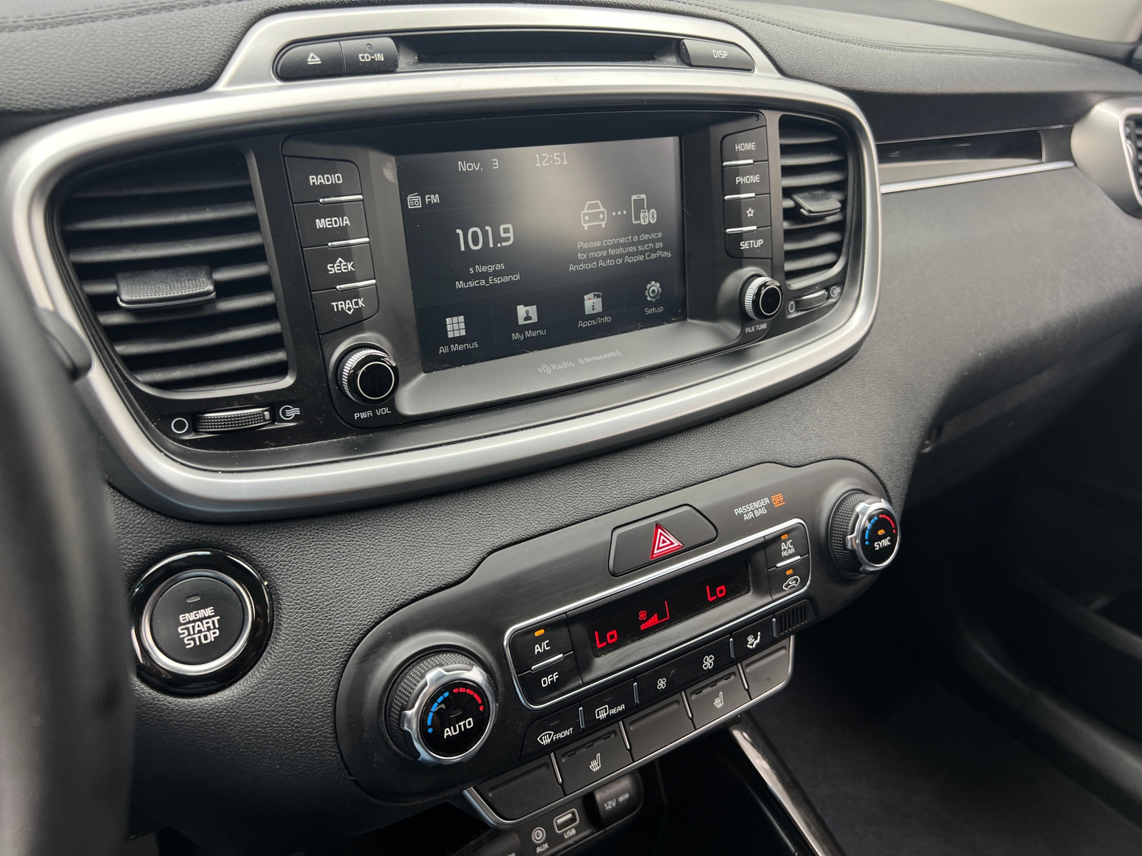 Thumbnail: 2019 Kia Sorento - 3