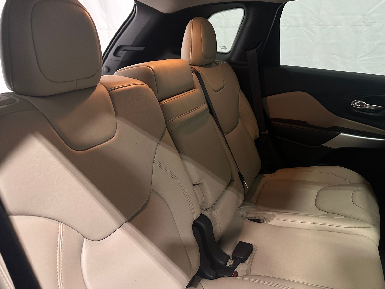 Thumbnail: 2018 Jeep Cherokee - 5