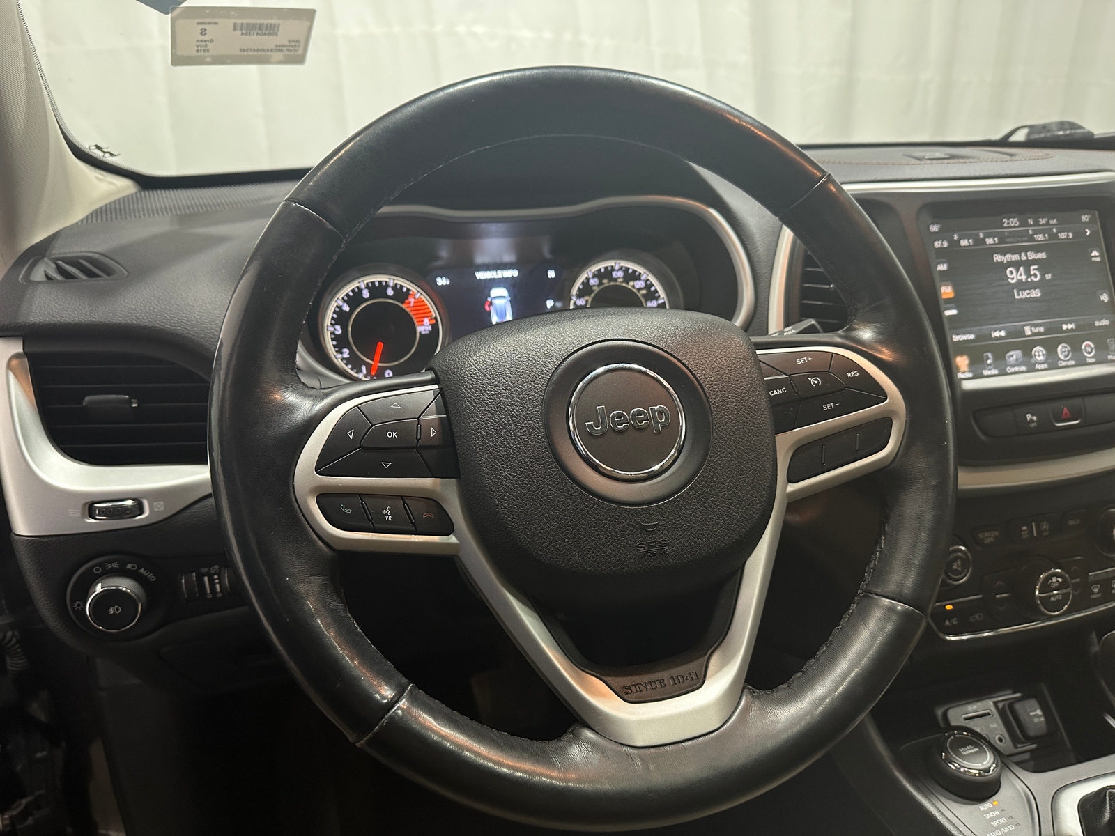 Thumbnail: 2018 Jeep Cherokee - 4