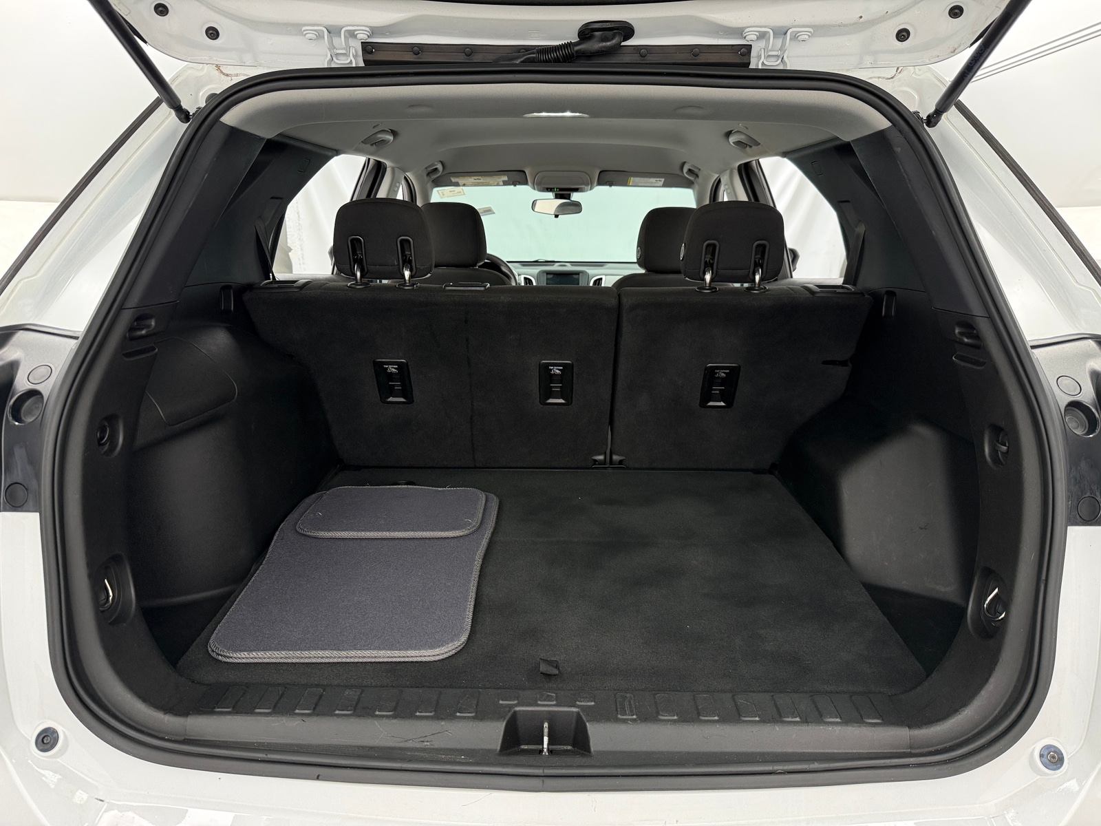 Thumbnail: 2019 Chevrolet Equinox - 7