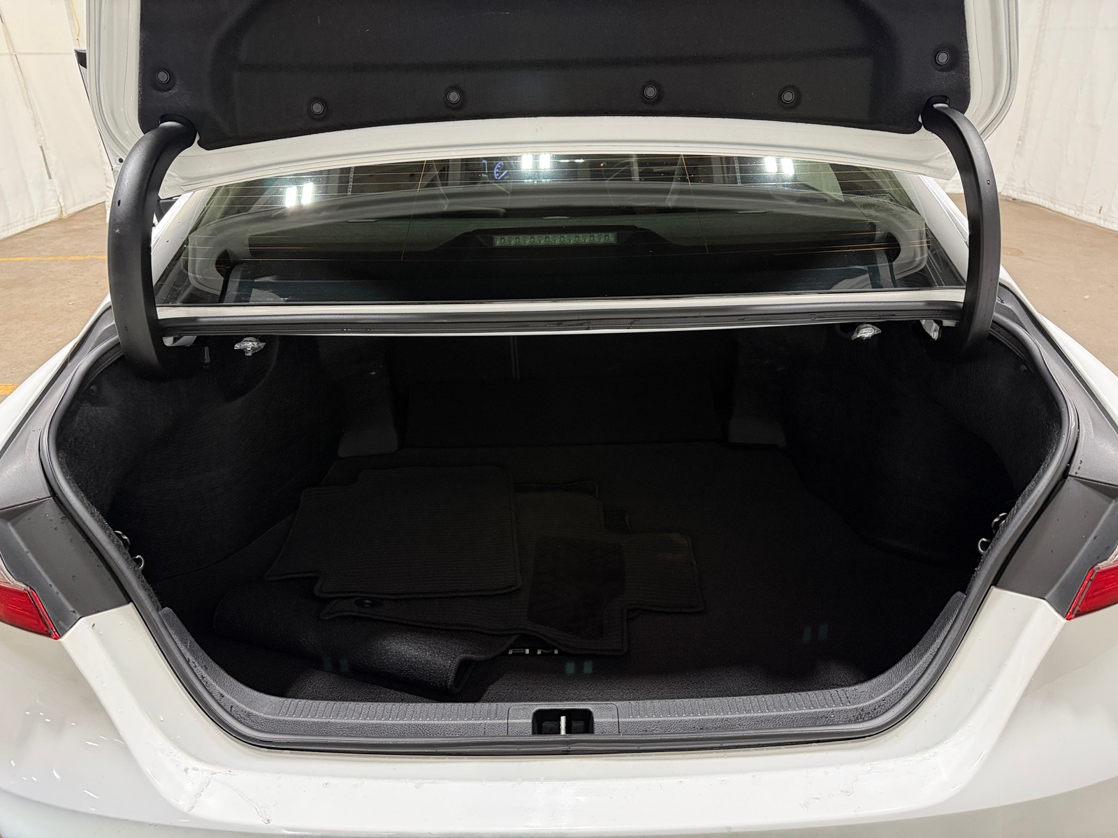 Thumbnail: 2019 Toyota Camry - 7