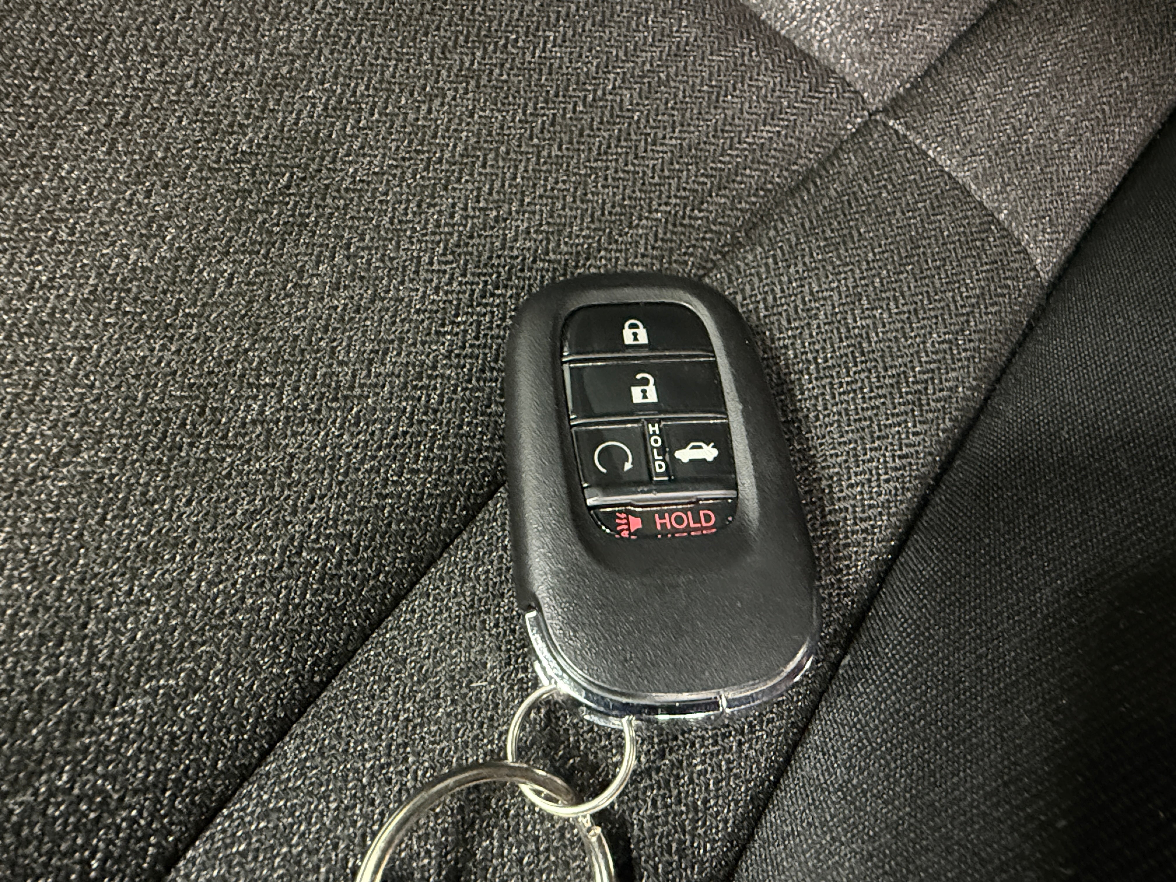 2025 Honda Accord SE - Photo 13