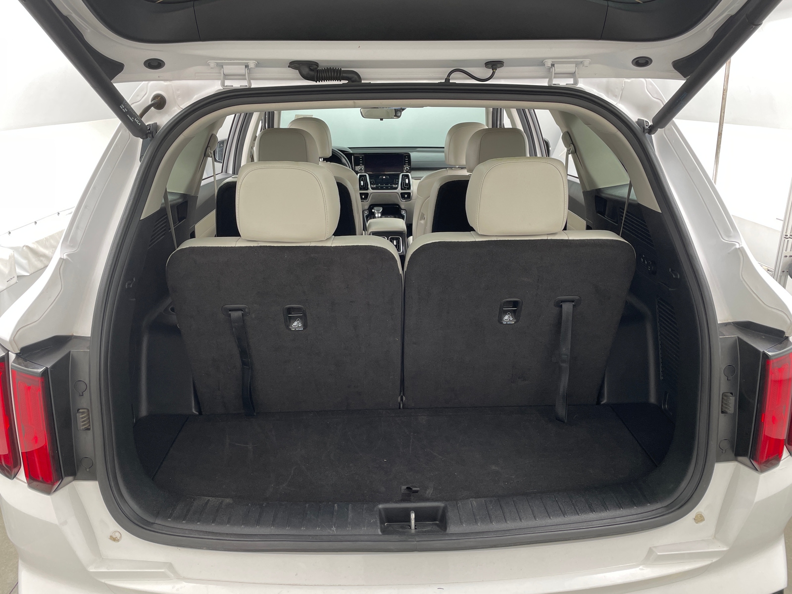 Thumbnail: 2022 Kia Sorento - 6