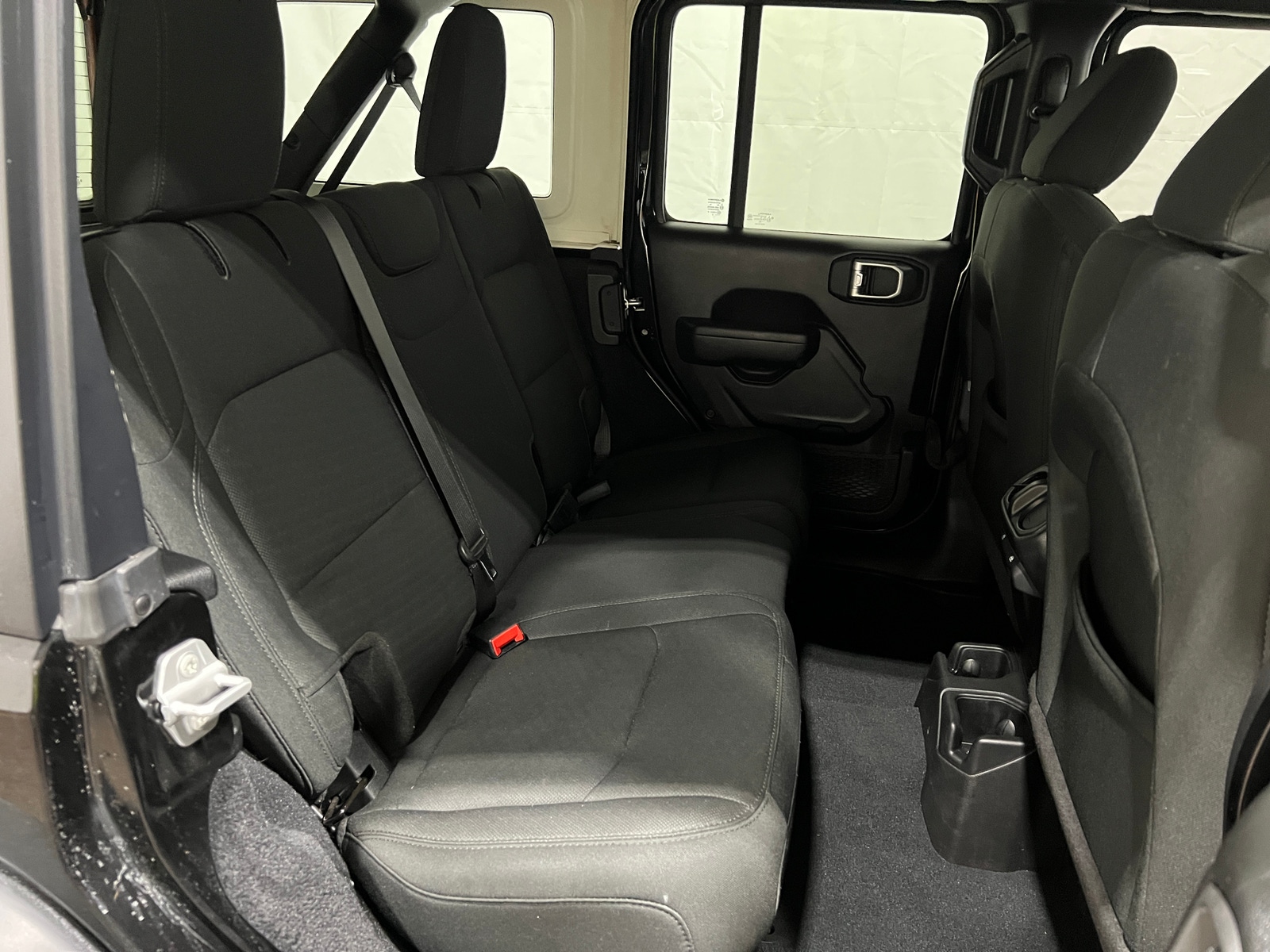 Thumbnail: 2022 Jeep Wrangler - 6