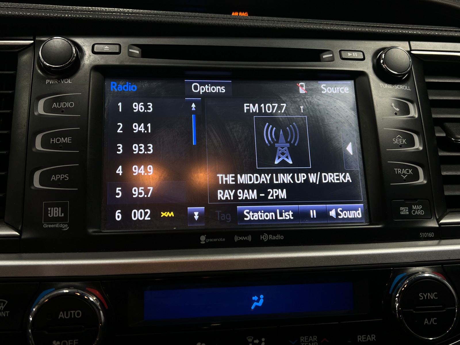 Thumbnail: 2016 Toyota Highlander - 3