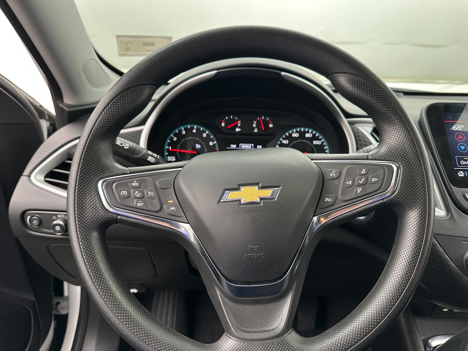 Thumbnail: 2024 Chevrolet Malibu - 5