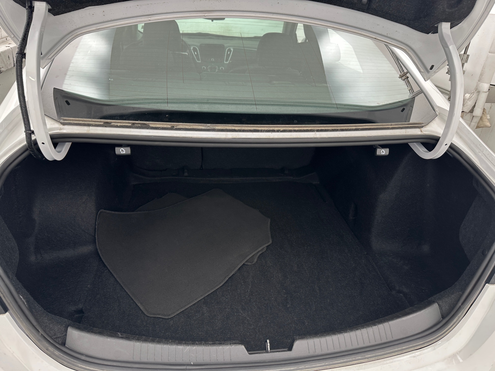 Thumbnail: 2024 Chevrolet Malibu - 7