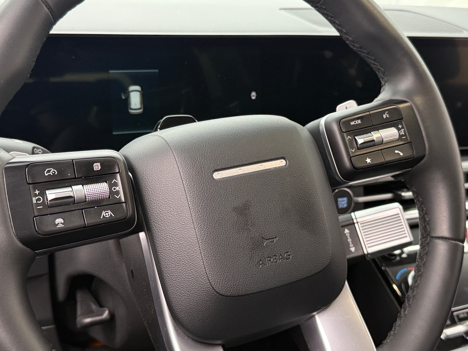 Thumbnail: 2025 Hyundai Santa Fe - 4