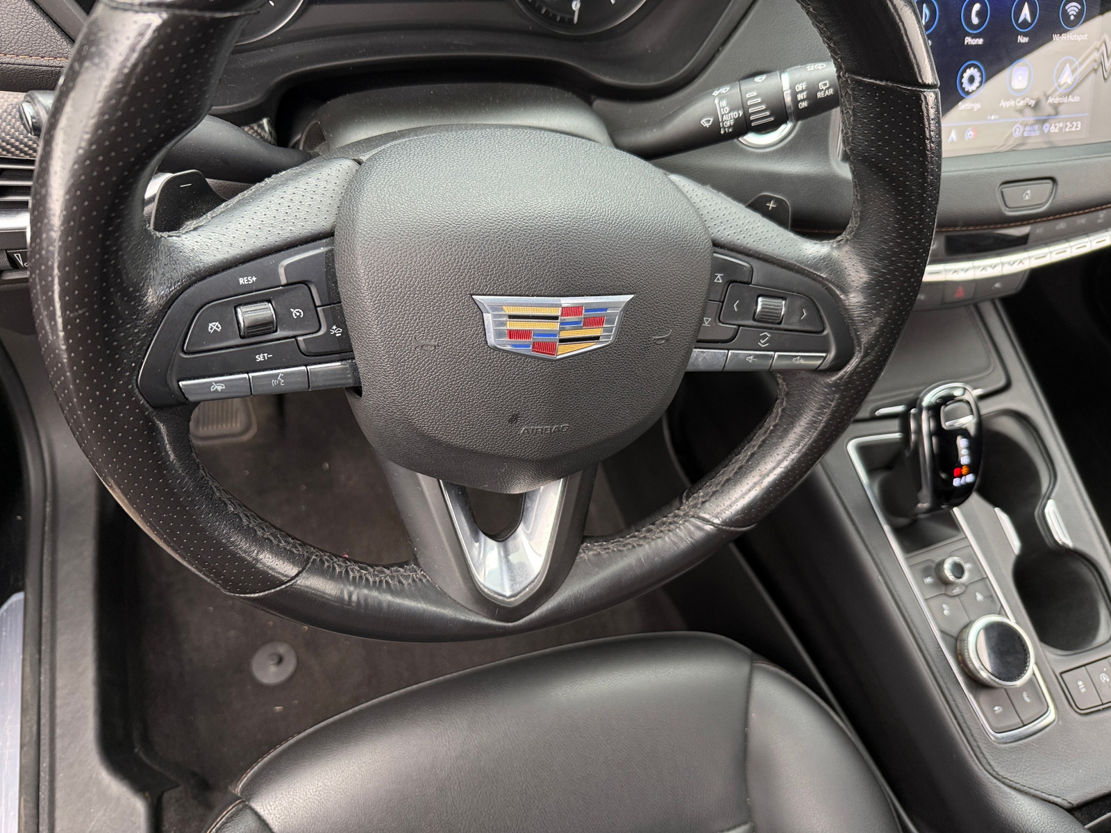 Thumbnail: 2020 Cadillac XT4 - 4