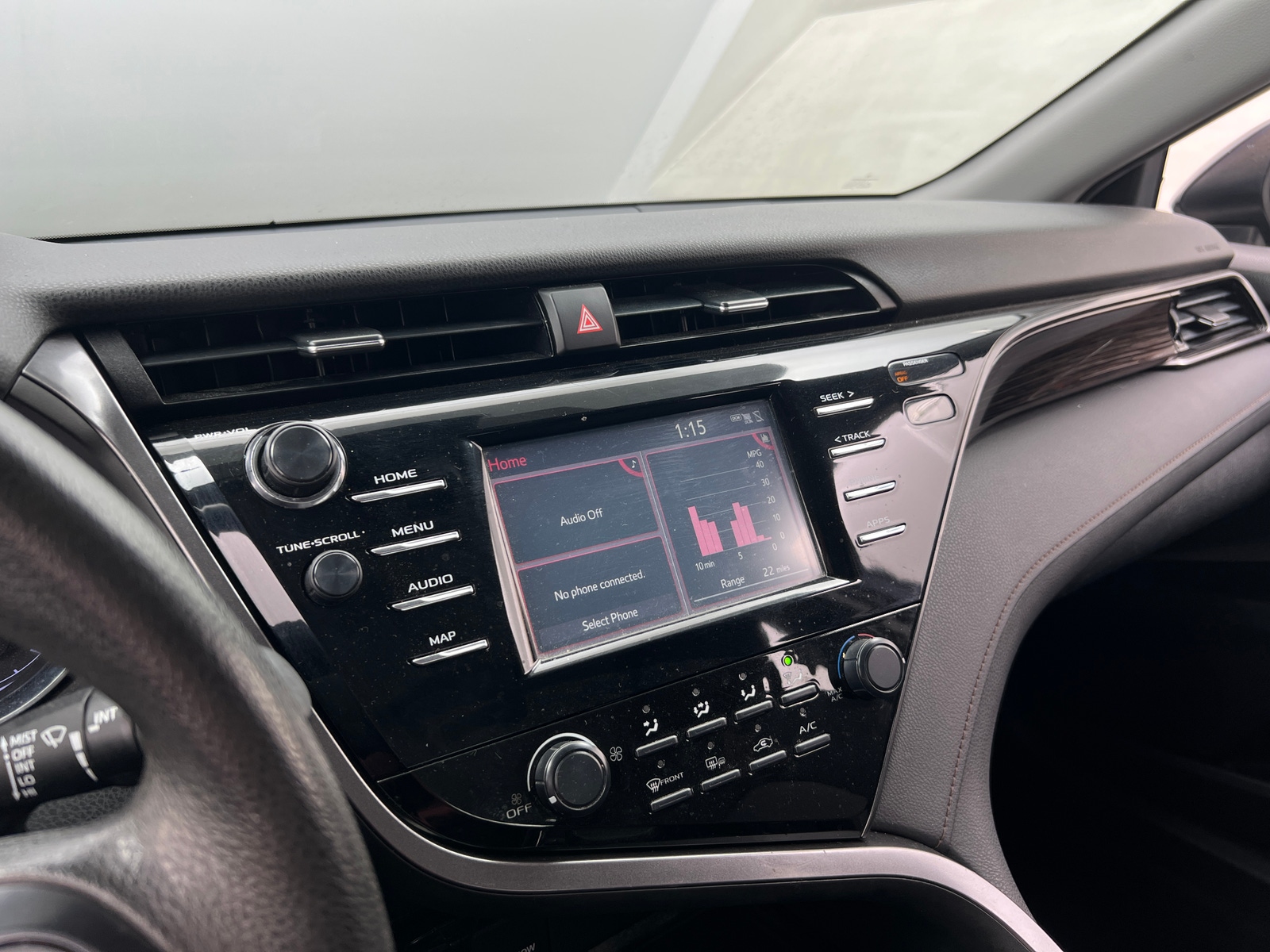 Thumbnail: 2019 Toyota Camry - 4