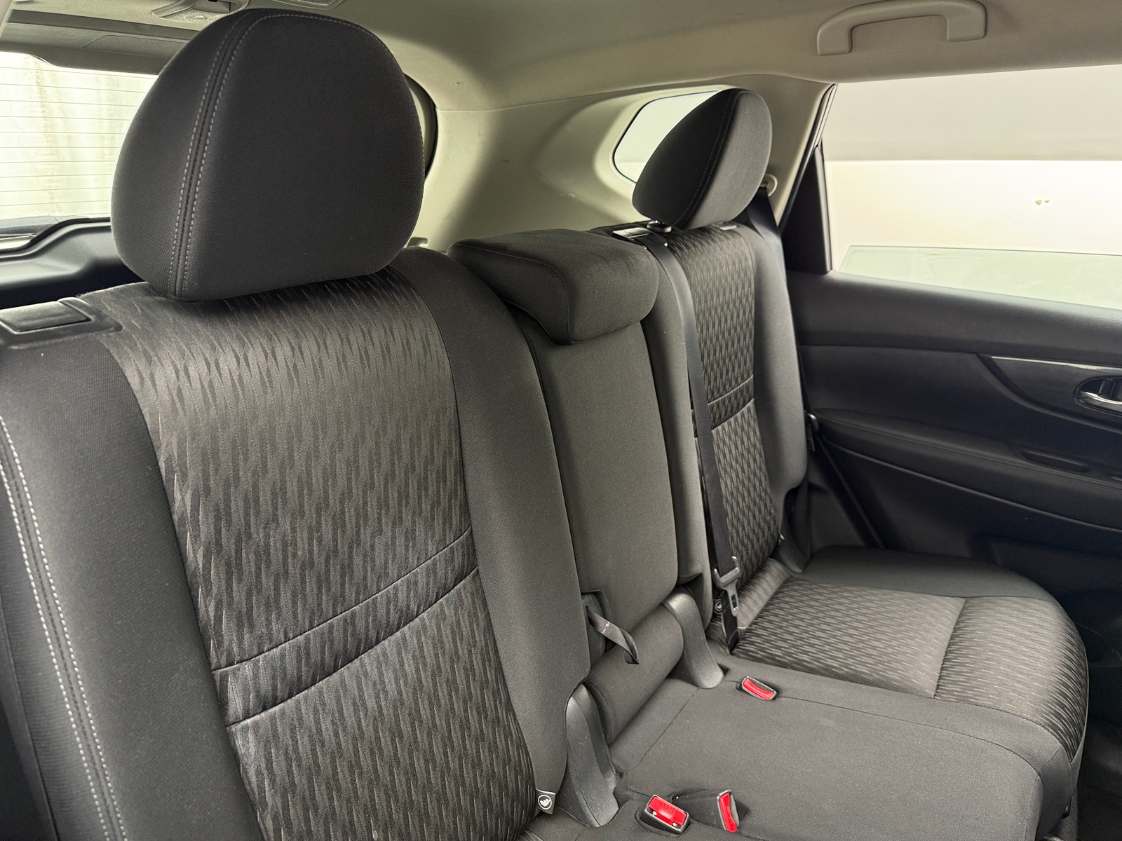 Thumbnail: 2017 Nissan Rogue - 6