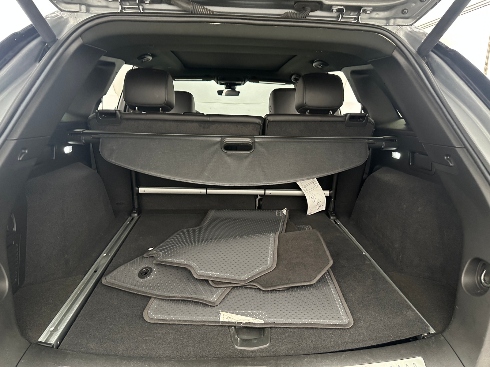 Thumbnail: 2025 Cadillac XT5 - 6